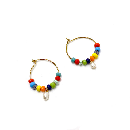 Mini hoop earrings with seed beads and pearl
